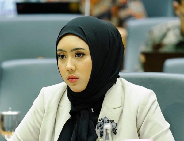Cindy Monica: Pengusaha Muda, Politisi NasDem, dan Anggota DPR RI Termuda