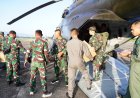 Misi Kemanusiaan Tanggap Bencana, Helikopter MI-17 TNI Bawa Bantuan ke Kota Langsa