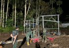TNI Bersinergi Percepat Pembangunan Huntara bagi Korban Bencana di Palembayan