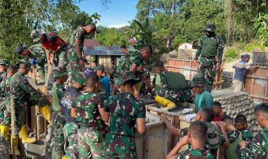 Pulihkan Akses Warga, TNI AD Bangun Jembatan Gantung Perintis Garuda di Padang