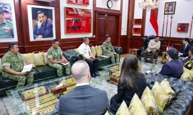 Panglima TNI Dampingi Menhan RI Terima Wamenhan AS Bidang Pertahanan Indo-Pasifik