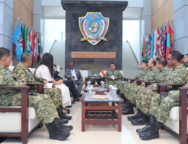 PMPP TNI Gelar Demonstrasi  EHAT-IED Di Hadapan Delegasi UNMAS