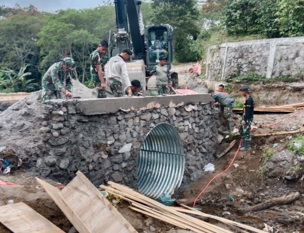 Satgas Gulbencal Kodam IM Percepat Jembatan Armco Bener Meriah, Akses Vital Warga Segera Pulih