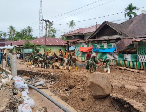 TNI Bergerak Cepat Pulihkan Akses dan Infrastruktur Pasca Banjir Bandang Susulan di Sumut