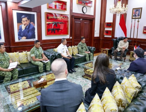 Panglima TNI Dampingi Menhan RI Terima Wamenhan AS Bidang Pertahanan Indo-Pasifik