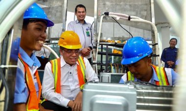 Menaker Yassierli: Pelatihan Vokasi Jadi Langkah Nyata Siapkan Tenaga Kerja Kompeten