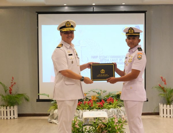 Perwira TNI Raih Gelar Honor Graduated Dalam SLC 2026 Di Brunei Darussalam