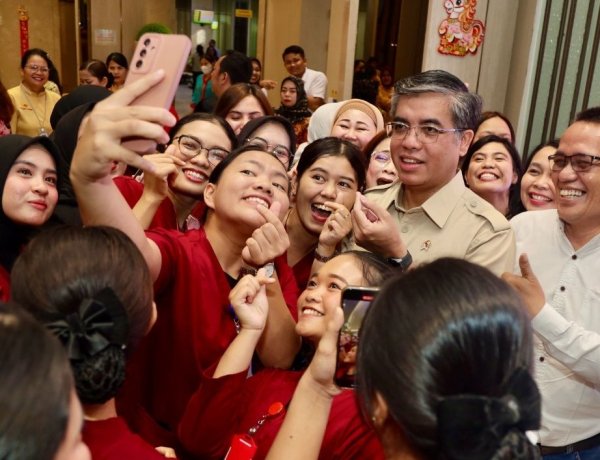 Menaker Yassierli Tekankan Perusahaan Sesuaikan Tugas Magang dengan Latar Pendidikan Peserta